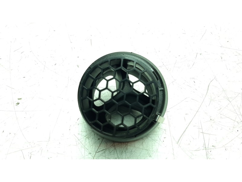Recambio de rejilla aireadora para smart forfour 0.9 turbo cat referencia OEM IAM 687503568R  