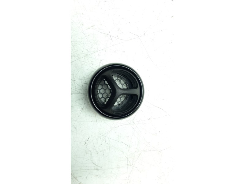 Recambio de rejilla aireadora para smart forfour 0.9 turbo cat referencia OEM IAM 687503568R  