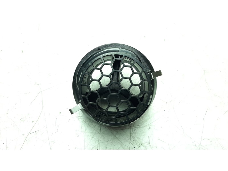 Recambio de rejilla aireadora para smart forfour 0.9 turbo cat referencia OEM IAM 687503568R  