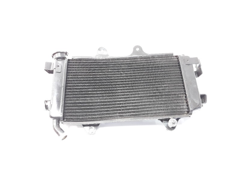 Recambio de radiador agua para ktm 390 duke 390 duke referencia OEM IAM 93035010033  