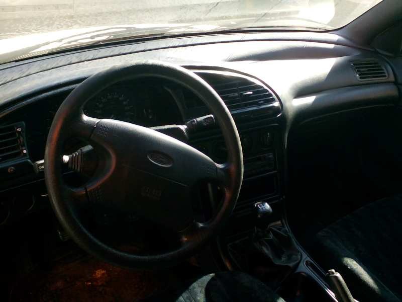 ford mondeo berlina/familiar (fd) del año 1996