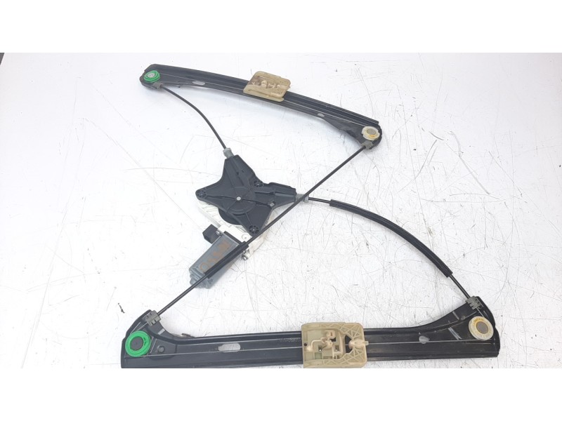 Recambio de elevalunas delantero izquierdo para volkswagen passat variant (3g5) 2.0 tdi referencia OEM IAM 3G0837461C  