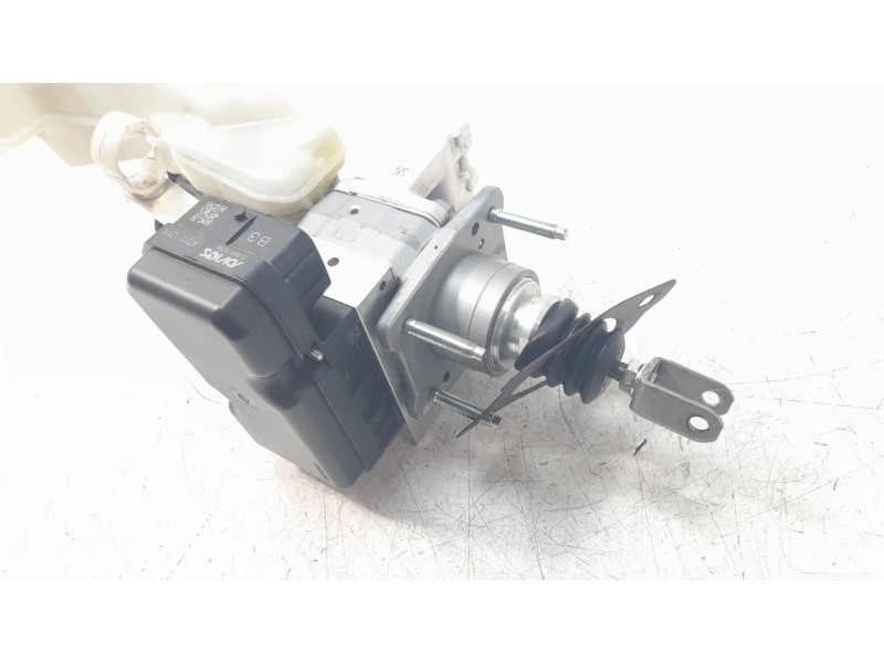 Recambio de bomba freno para toyota corolla (e21) referencia OEM IAM 4721012310  