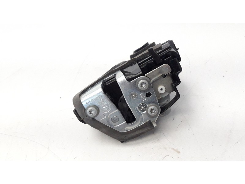 Recambio de cerradura puerta trasera izquierda para toyota rav 4 referencia OEM IAM 6906033120  
