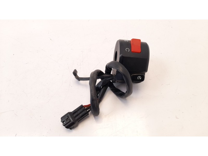 Recambio de piña luces derecha para kawasaki er 6 er 6f referencia OEM IAM   