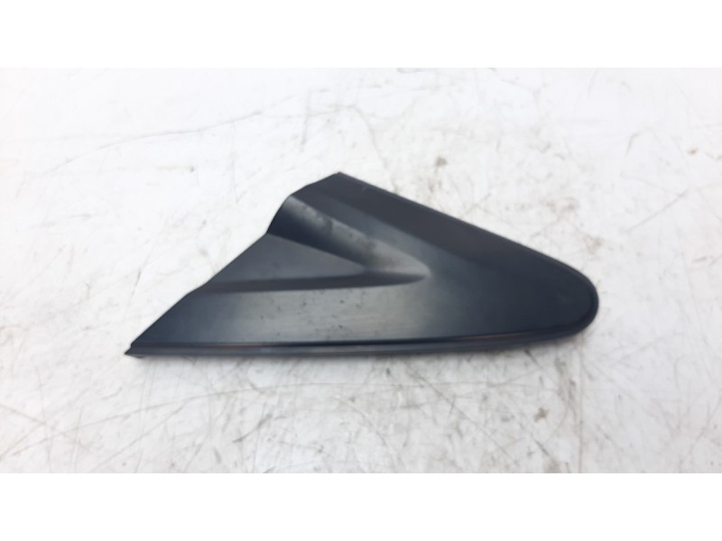 Recambio de moldura para honda civic berlina 5 (fk) 2.2 ctdi referencia OEM IAM 208591  
