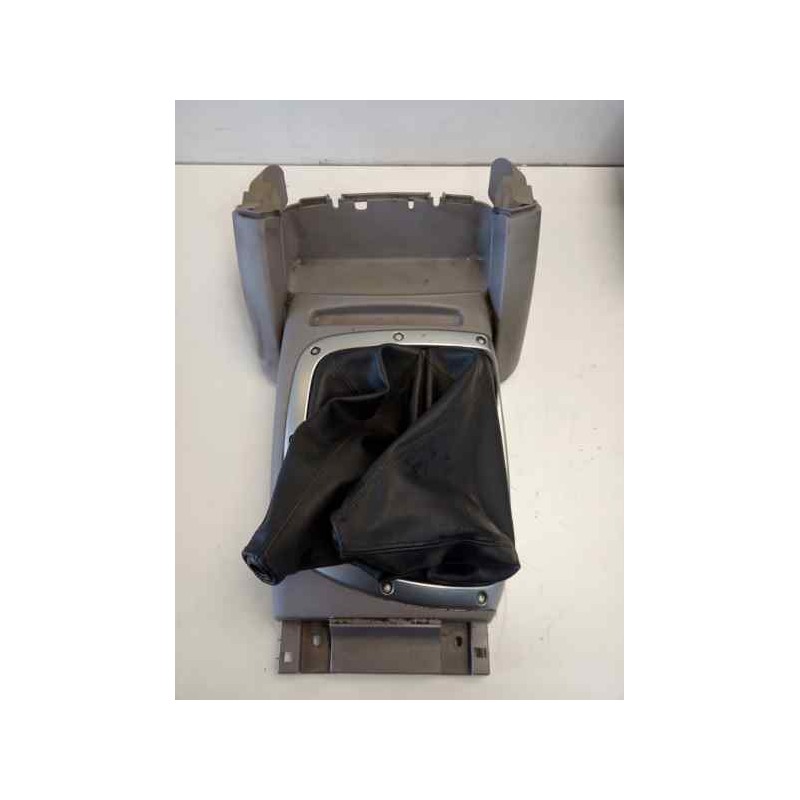 Recambio de moldura para mitsubishi l 200 (ka0/kb0) 2.5 di-d cat referencia OEM IAM   