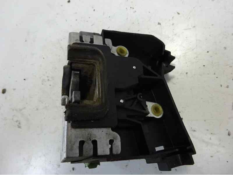 Recambio de cerradura puerta delantera derecha para opel corsa c club referencia OEM IAM 24434883  