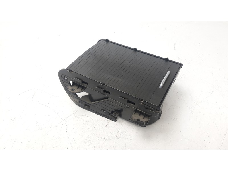 Recambio de cenicero para land rover evoque 2.2 td4 cat referencia OEM IAM BJ32600D00BB  