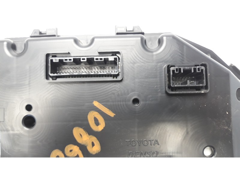 Recambio de cuadro instrumentos para toyota rav 4 referencia OEM IAM 838004A230  