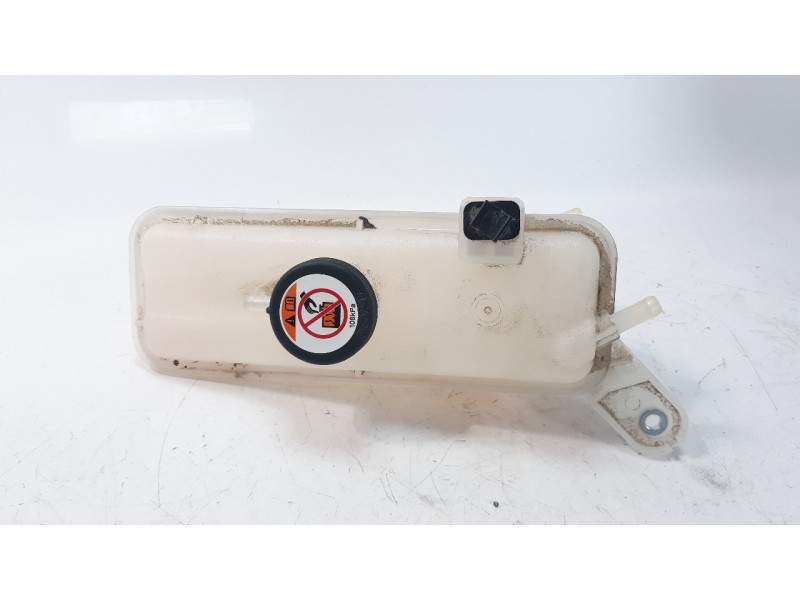 Recambio de deposito expansion para toyota rav 4 referencia OEM IAM 1647028113  