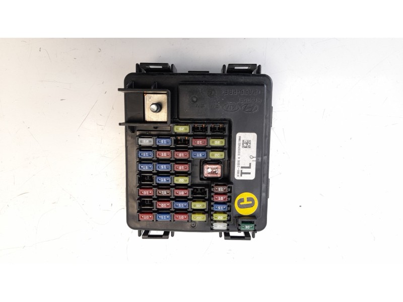 Recambio de caja reles / fusibles para hyundai tucson 1.6 cat referencia OEM IAM 91950D3230  