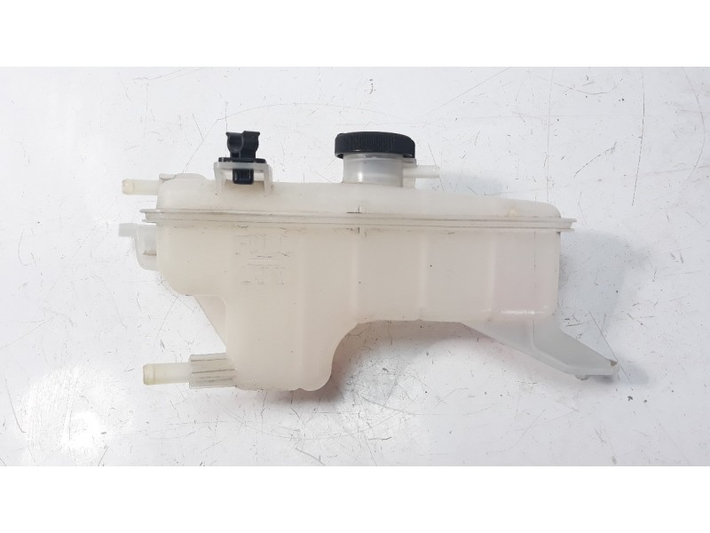 Recambio de deposito expansion para toyota rav 4 referencia OEM IAM 1647028113  