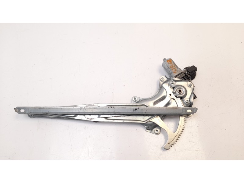 Recambio de elevalunas delantero derecho para toyota rav 4 referencia OEM IAM 6980130280  