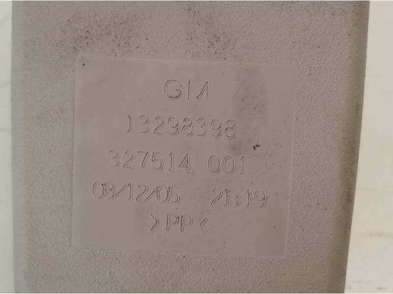 Recambio de cinturon seguridad trasero izquierdo para opel insignia berlina cosmo referencia OEM IAM 13298398  