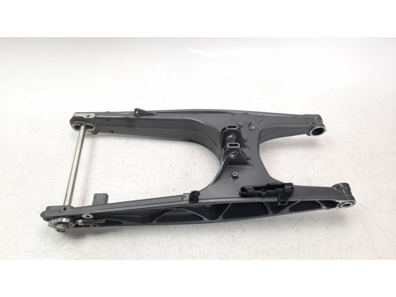 Recambio de puente trasero para ktm 390 duke 390 duke referencia OEM IAM 28104030044BA  