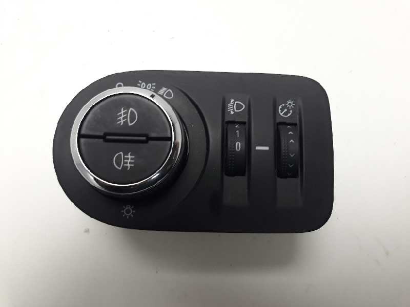 Recambio de mando luces para opel corsa e selective referencia OEM IAM 13470445  