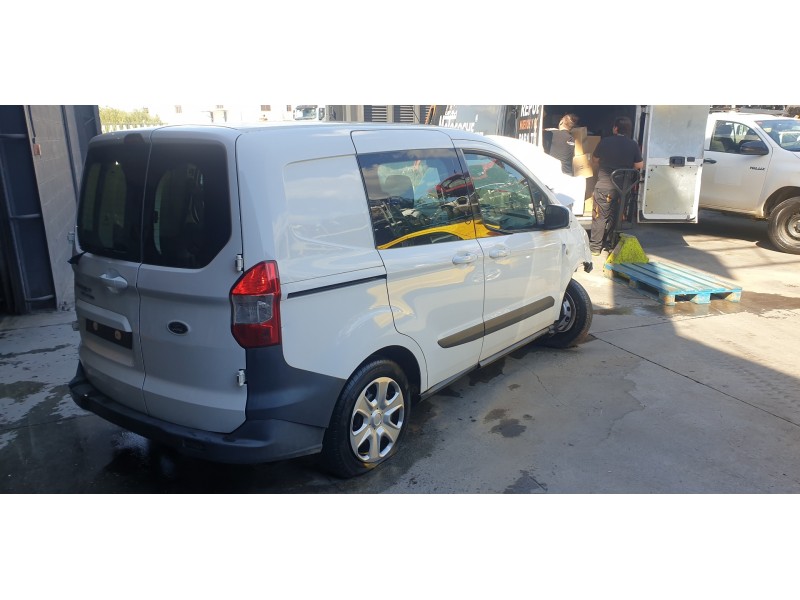 ford transit courier del año 2018