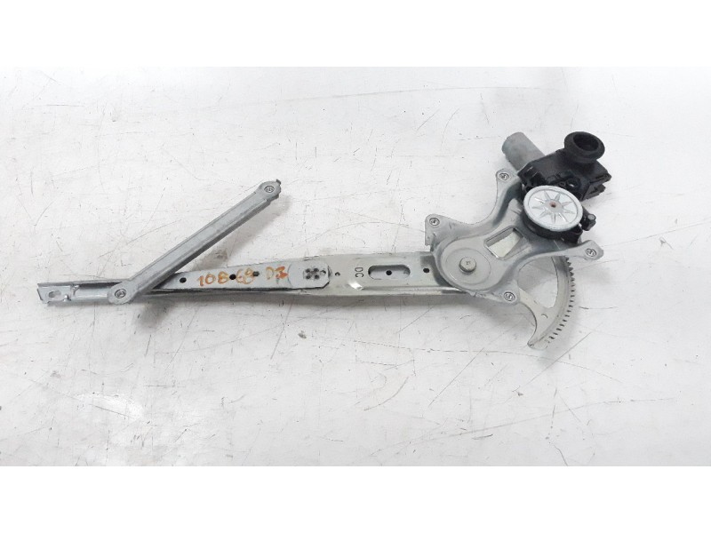 Recambio de elevalunas delantero izquierdo para toyota rav 4 referencia OEM IAM 6980230280  