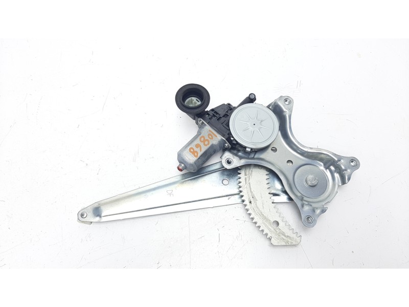 Recambio de elevalunas trasero derecho para toyota rav 4 referencia OEM IAM 6980342050  