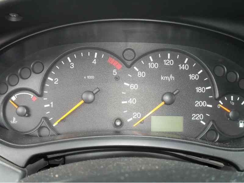 ford focus berlina (cak) del año 2002