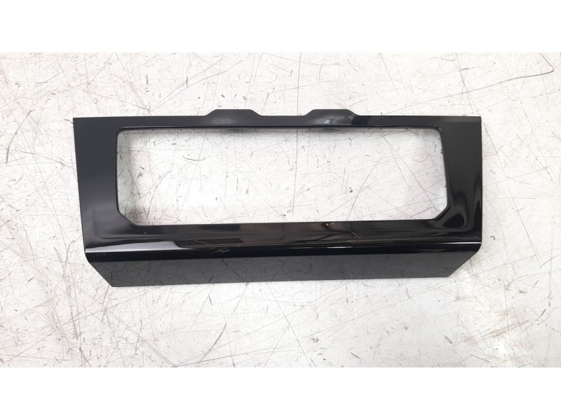Recambio de moldura para volkswagen passat variant (cb5) r-line referencia OEM IAM 3G8863041  