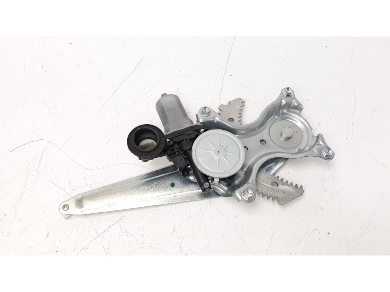 Recambio de elevalunas trasero izquierdo para toyota rav 4 referencia OEM IAM 6980442050  