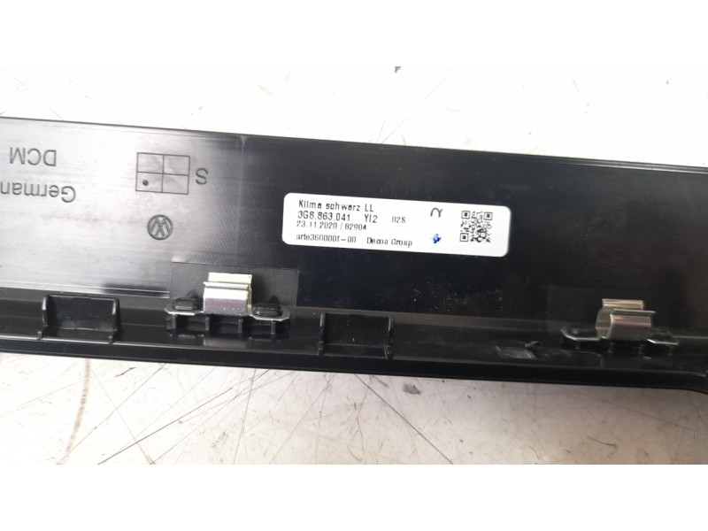 Recambio de moldura para volkswagen passat variant (cb5) r-line referencia OEM IAM 3G8863041  