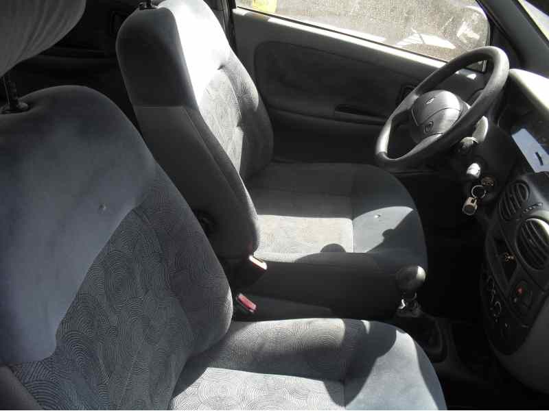 renault megane i berlina hatchback (ba0) del año 1997