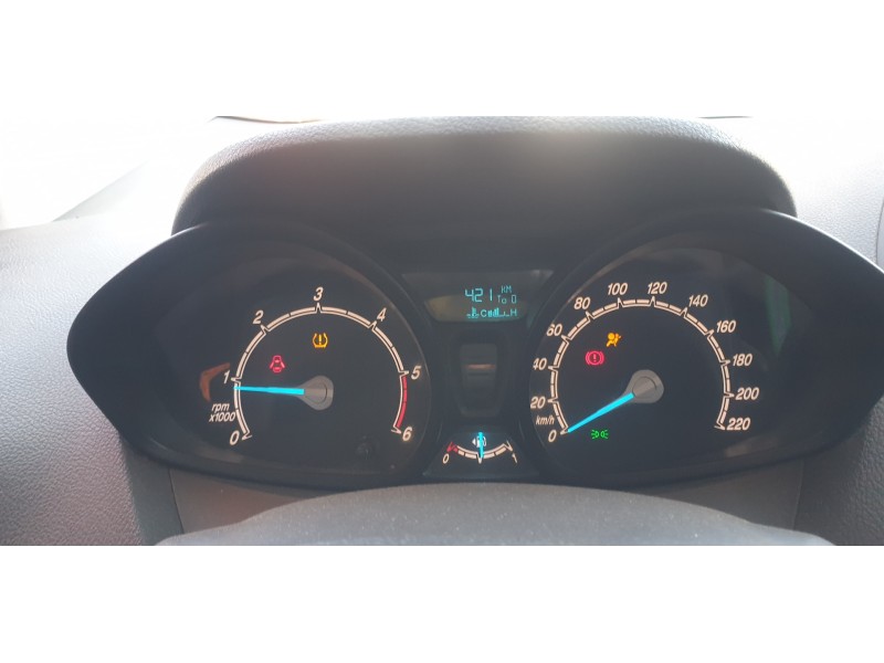 ford transit courier del año 2018