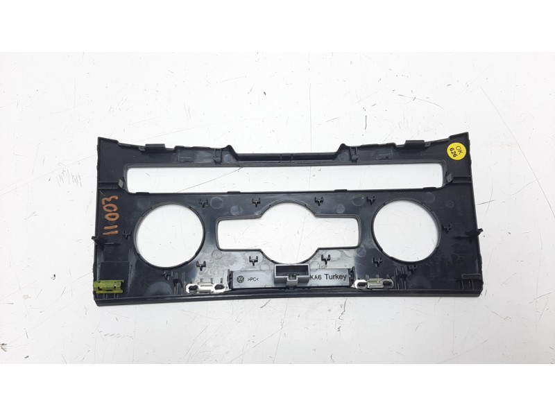 Recambio de moldura para volkswagen cc (358) 2.0 tdi referencia OEM IAM 3C8863100B  