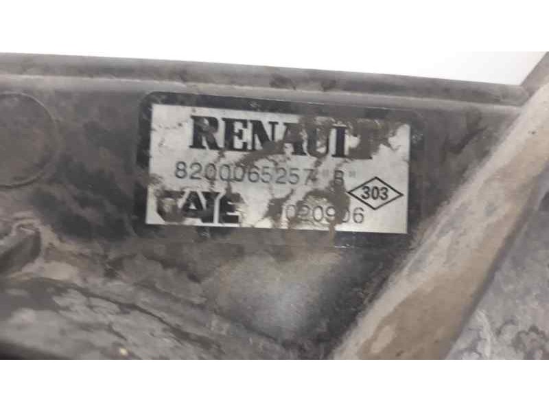 Recambio de electroventilador para renault megane i fase 2 berlina (ba0) 1.4 16v referencia OEM IAM 8200065257B 47367 