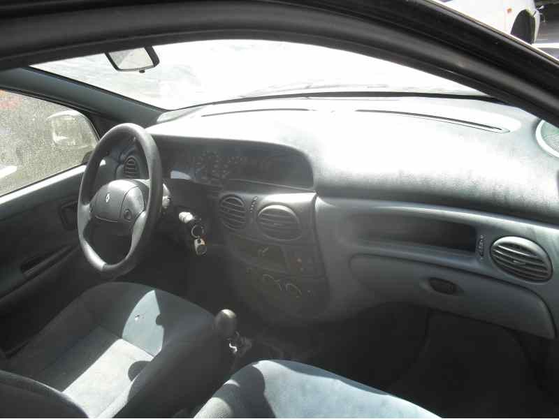 renault megane i berlina hatchback (ba0) del año 1997