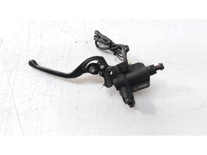 Recambio de bomba freno para ducati scrambler referencia OEM IAM 62441152A  