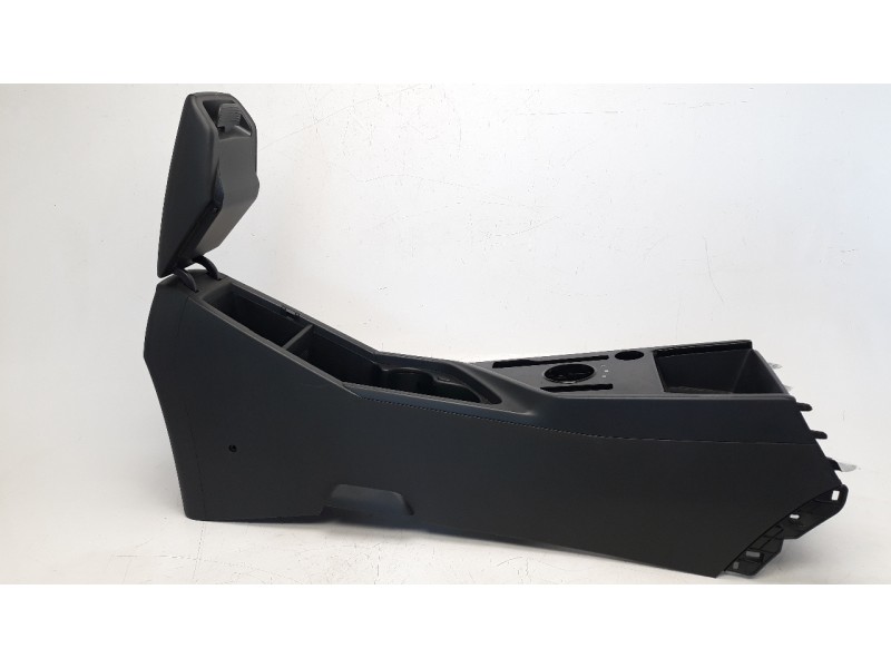 Recambio de apoyabrazos central para kia niro referencia OEM IAM 84680AT000  