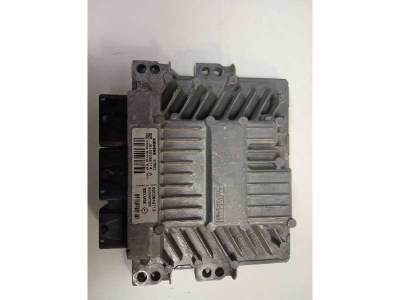 Recambio de centralita motor uce para renault megane ii berlina 3p confort dynamique referencia OEM IAM 8200843713  