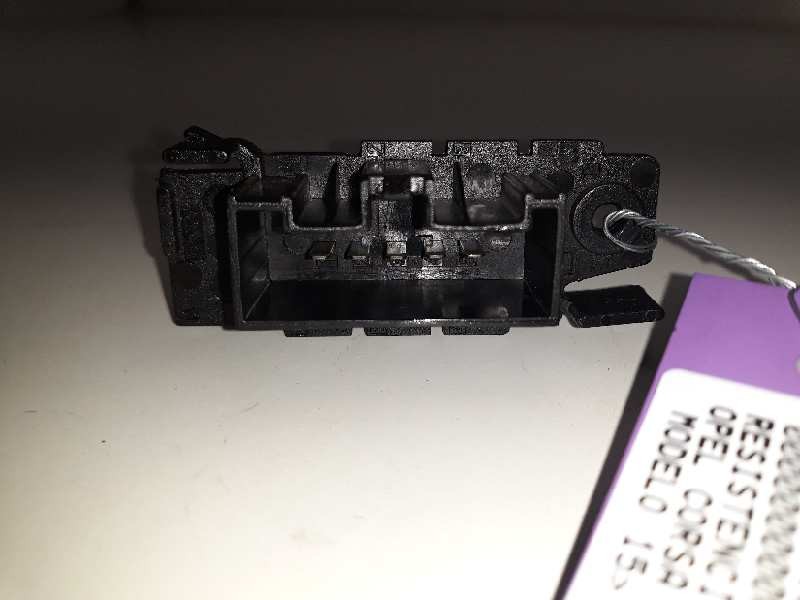 Recambio de resistencia calefaccion para opel corsa e selective referencia OEM IAM A51903600  