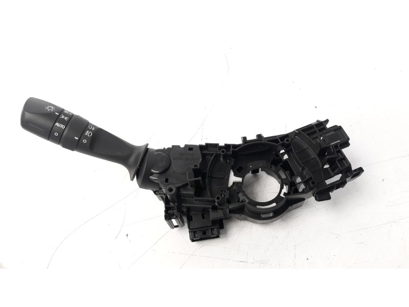 Recambio de mando intermitentes para toyota rav 4 referencia OEM IAM 8414012770  