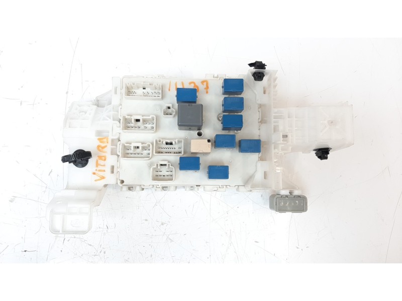 Recambio de caja reles / fusibles para suzuki vitara 1.4 16v boosterjet cat referencia OEM IAM AA1A4881  