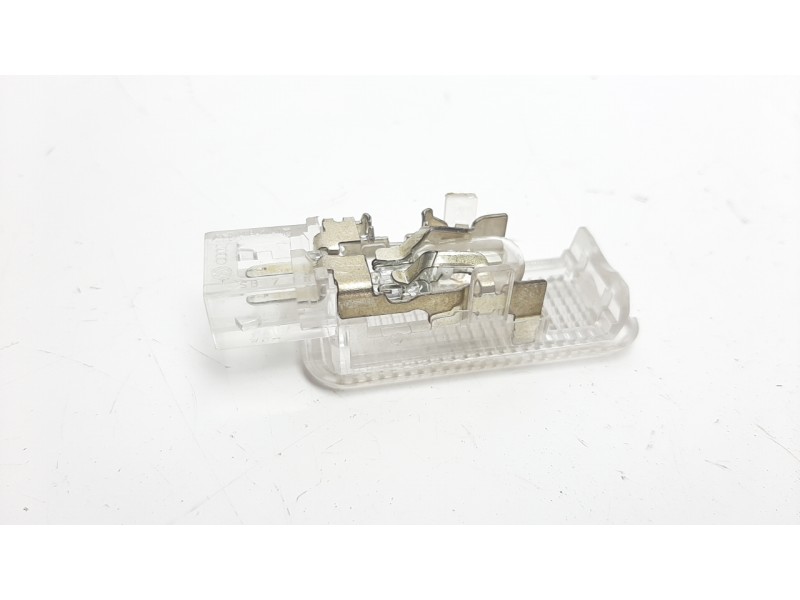 Recambio de luz interior para seat ibiza (6j5) referencia OEM IAM 4B0947415  