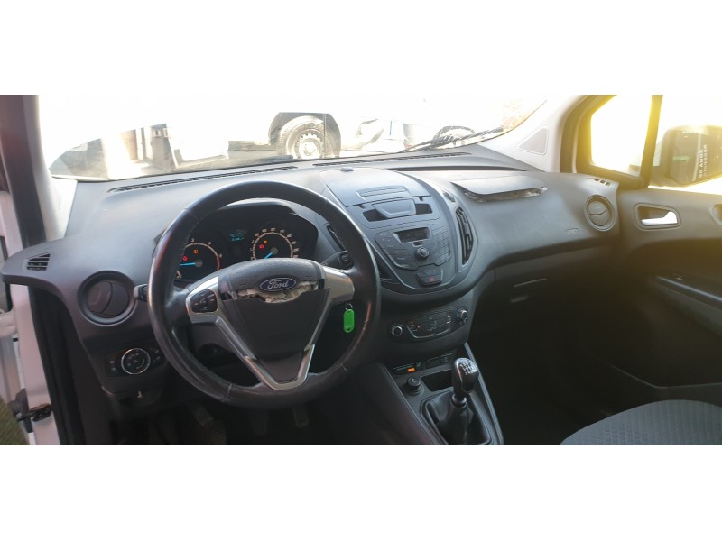 ford transit courier del año 2018