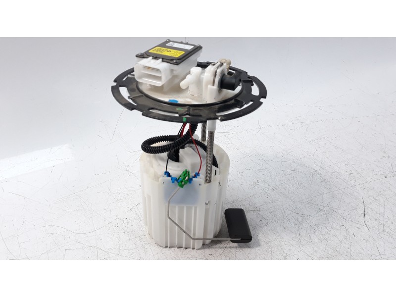 Recambio de bomba combustible para kia niro referencia OEM IAM 31120AT500  