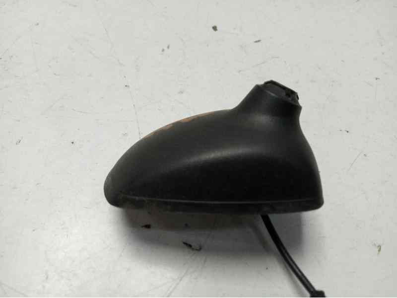 Recambio de antena para opel corsa e selective referencia OEM IAM 13393770  