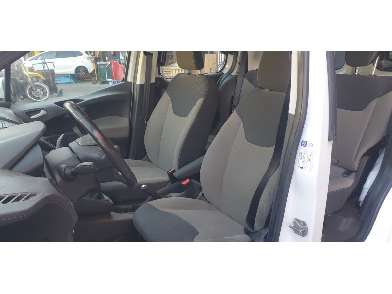 ford transit courier del año 2018