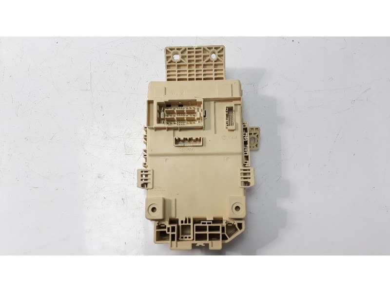 Recambio de caja reles / fusibles para kia niro referencia OEM IAM 91950AT760  
