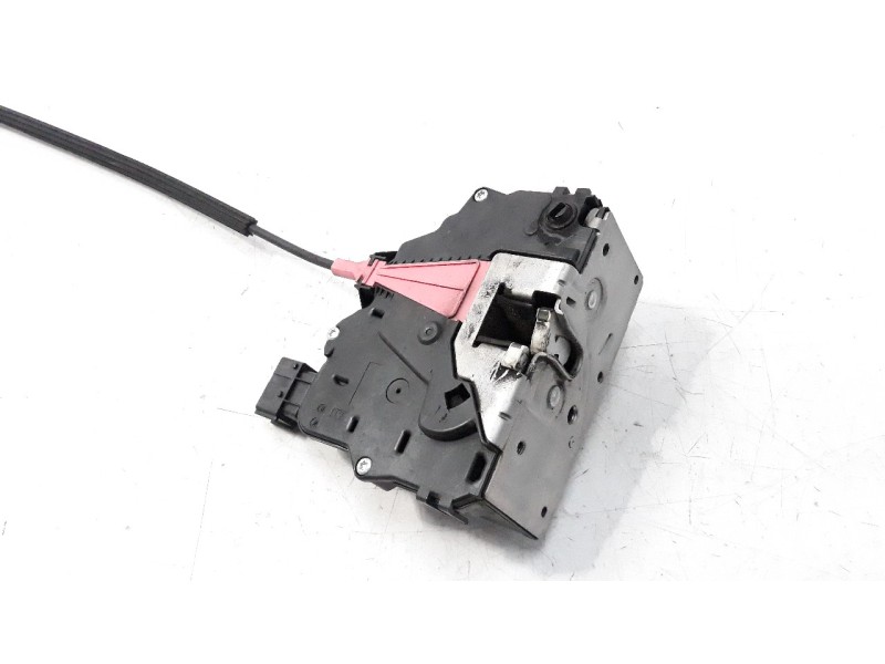 Recambio de cerradura puerta trasera izquierda para opel corsa e 1.4 16v bivalent. gasolina / lpg referencia OEM IAM 13431842  