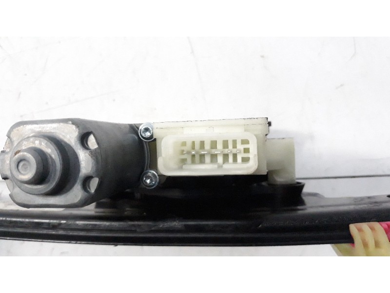 Recambio de elevalunas trasero izquierdo para citroen c4 grand picasso feel referencia OEM IAM 9816272780 106075618 