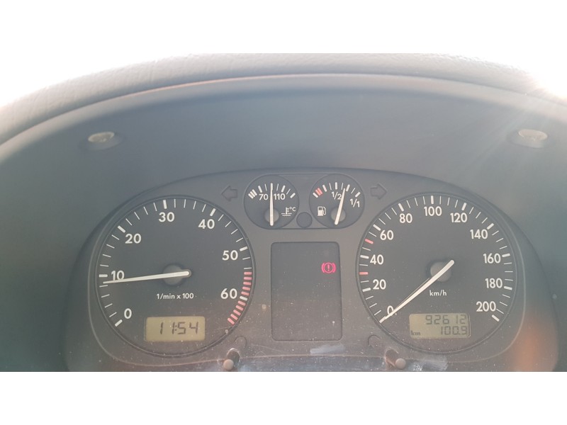 volkswagen polo berlina (6n1) del año 1999