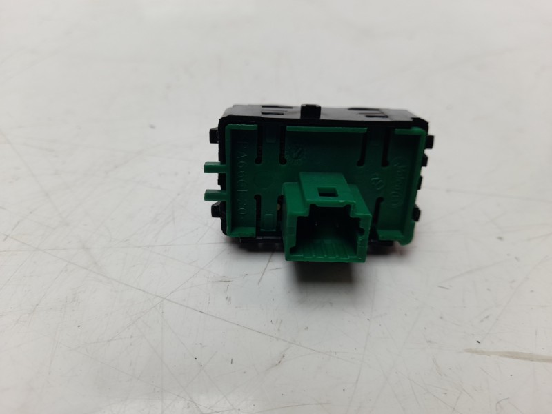 Recambio de interruptor para renault captur zen referencia OEM IAM 251534917R  