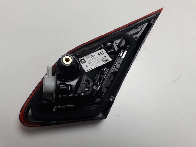 Recambio de piloto trasero izquierdo para opel corsa e selective referencia OEM IAM 13428451 104LLL342 